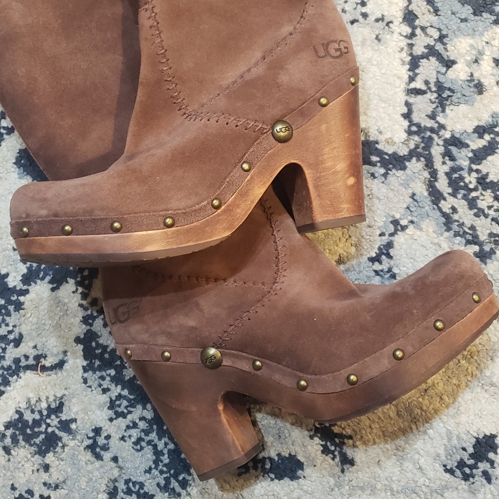 UGG Lillian boots